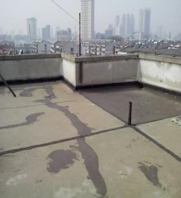顺城漏水维修 楼顶漏水是什么原因，楼顶漏水维修方法是什么?
